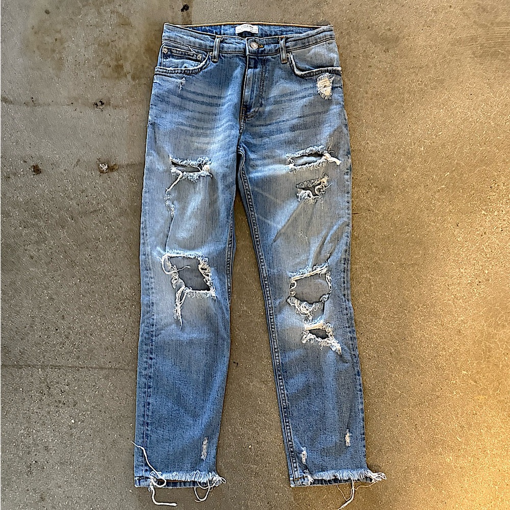 ZARA WOMENS DISTRESSED RIPPED STRAIGHT LEG DENIM JEANS, SIZE US 4, LIGHT WASH